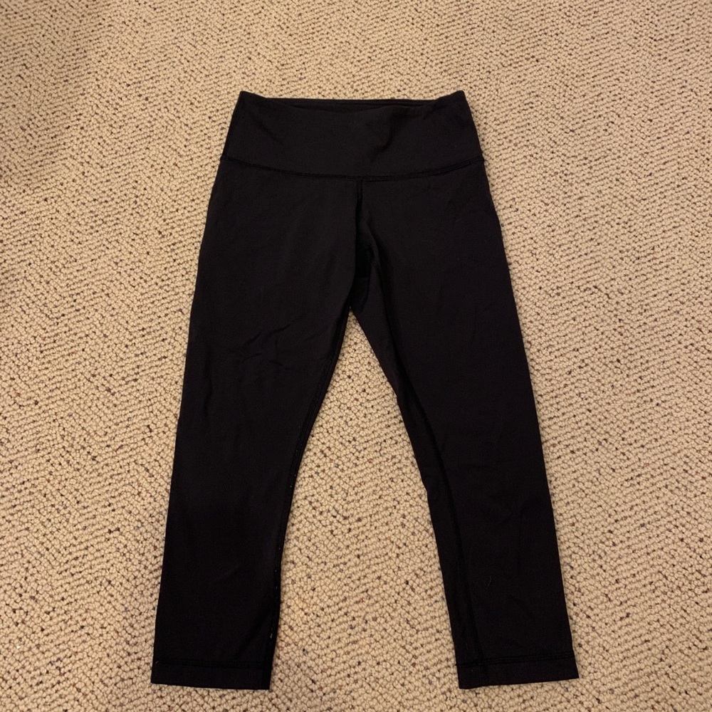 Lululemon wonder under cropped leggings